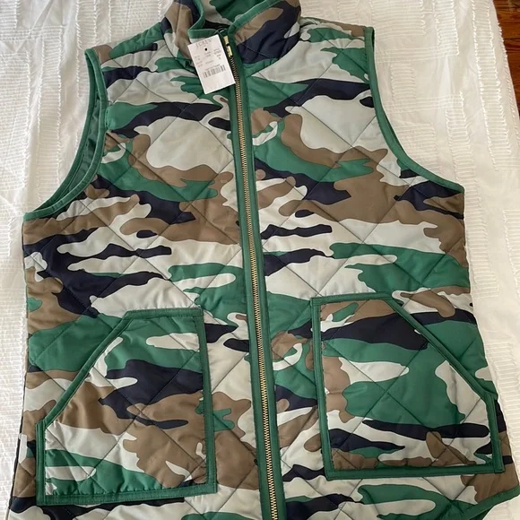 J crew camo best sale vest
